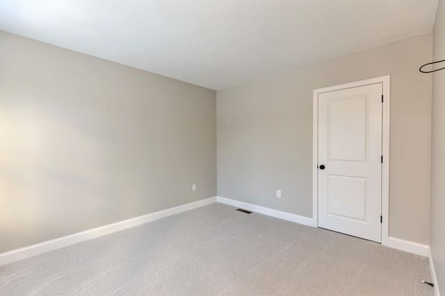 37 Reed Road, Sandown, NH 03873