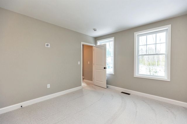 37 Reed Road, Sandown, NH 03873