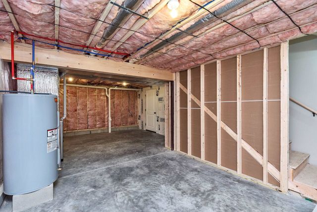 37 Reed Road, Sandown, NH 03873