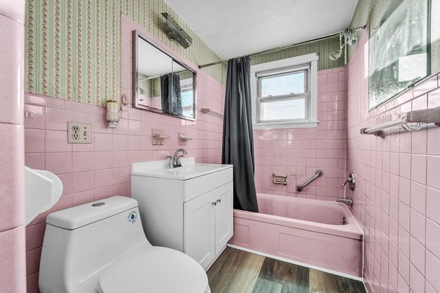 82 Louis Rd, Springfield, MA 01118