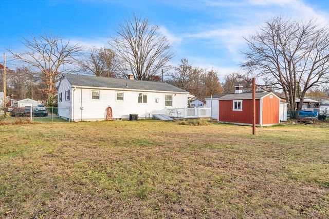 82 Louis Rd, Springfield, MA 01118