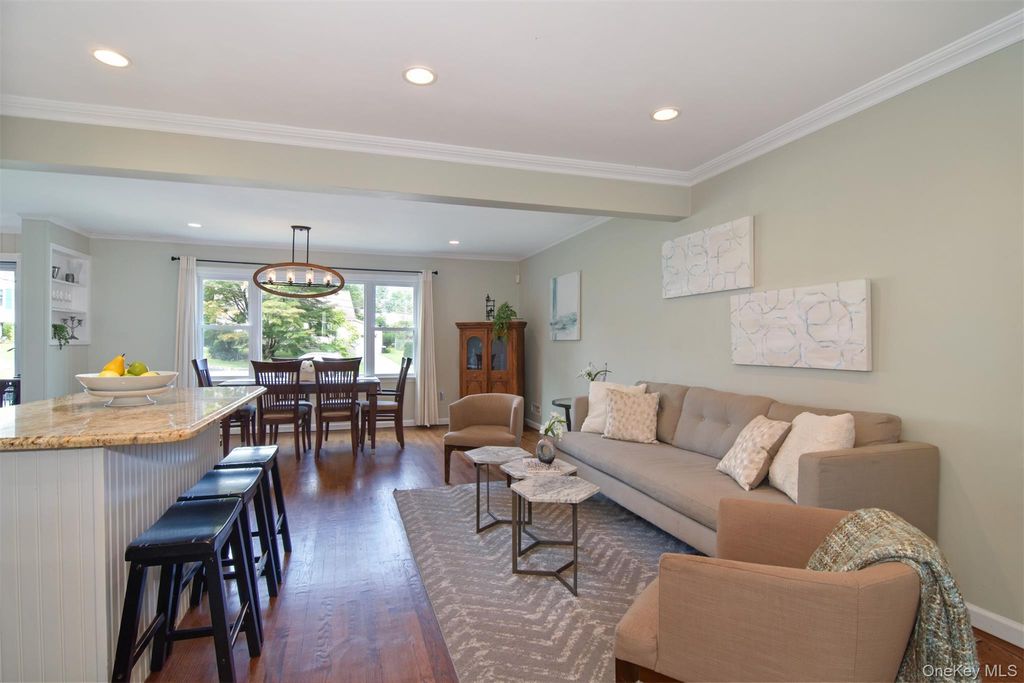 21 Eunice Court, Tarrytown, NY 10591 — photo 5