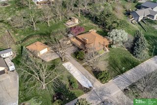 9404 Valaretta Drive, Gretna, NE 68028