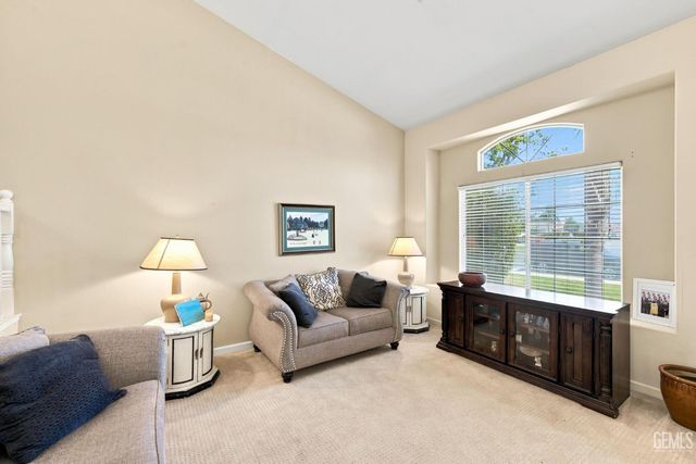 4723 Marsh Hawk, Bakersfield, CA 93312
