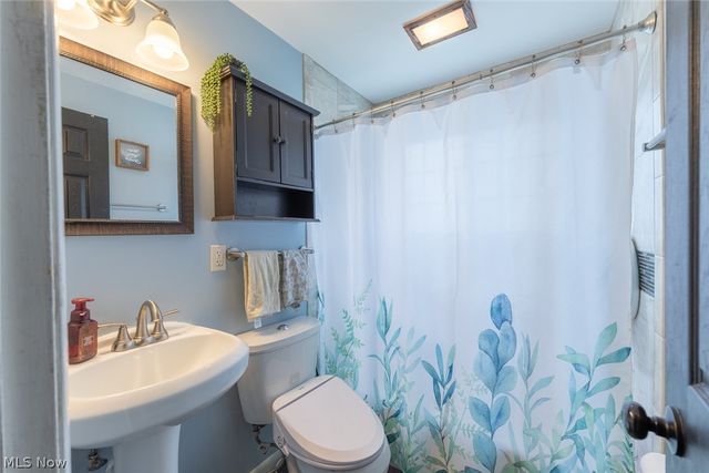 13473 Donald Drive, Brook Park, OH 44142