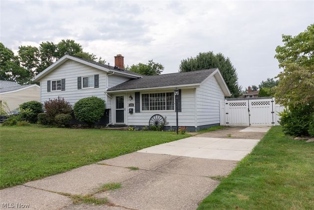 13473 Donald Drive, Brook Park, OH 44142