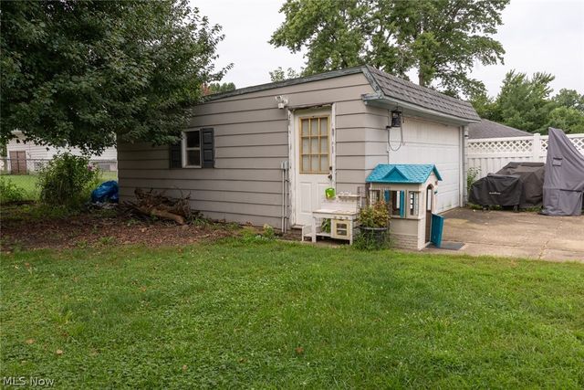 13473 Donald Drive, Brook Park, OH 44142