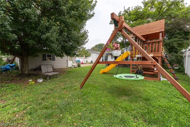 13473 Donald Drive, Brook Park, OH 44142