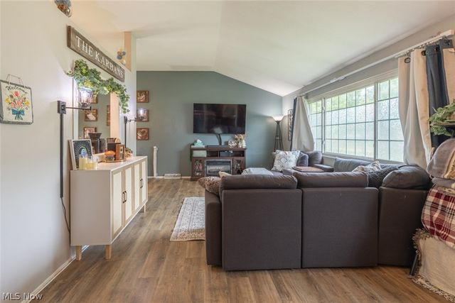 13473 Donald Drive, Brook Park, OH 44142