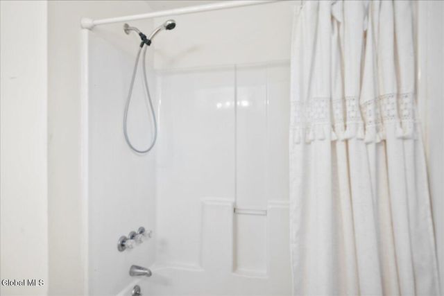 109 Bluebird Road, Moreau, NY 12828