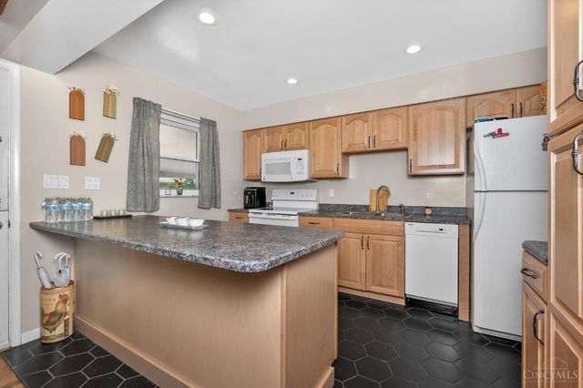 7255 Bridges Road, Anderson Twp, OH 45230