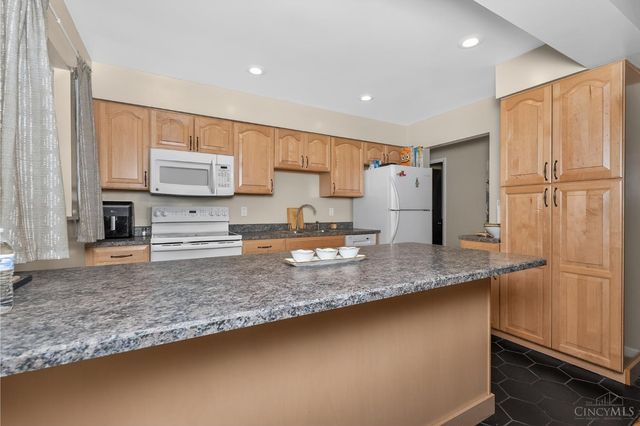 7255 Bridges Road, Anderson Twp, OH 45230