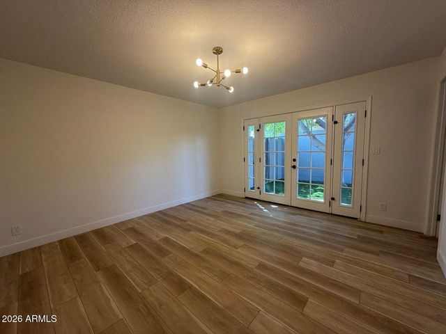 8821 N NEW WORLD Drive, Glendale, AZ 85302
