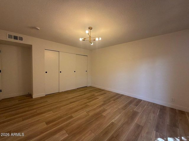8821 N NEW WORLD Drive, Glendale, AZ 85302