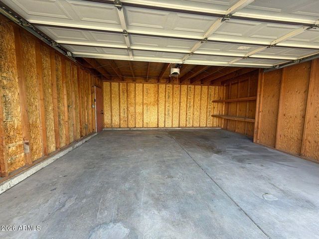 8821 N NEW WORLD Drive, Glendale, AZ 85302