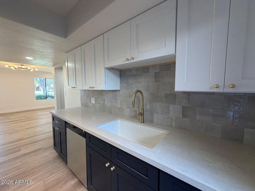 8821 N NEW WORLD Drive, Glendale, AZ 85302 — photo 5