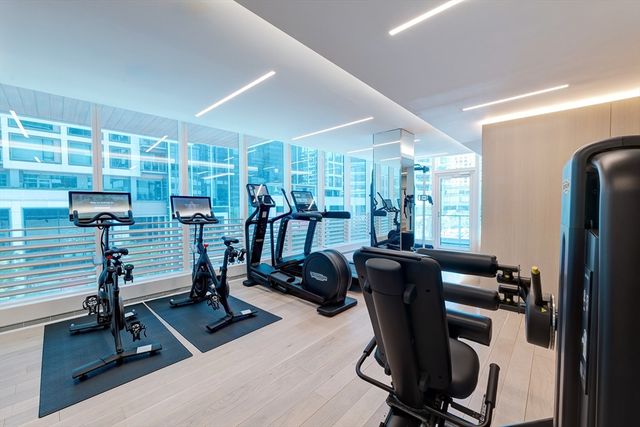 150 Seaport Blvd 12G, Boston, MA 02210