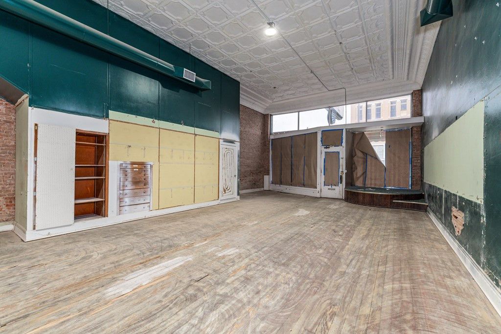 Image 3 of property listing at 13 E Twohig Avenue, San Angelo, TX 76903