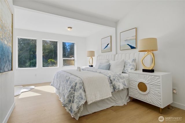 527 N 200th Street, Shoreline, WA 98133