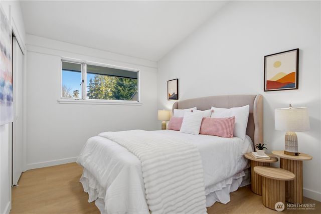 527 N 200th Street, Shoreline, WA 98133