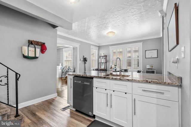 208 HADDON AVE, Collingswood, NJ 08108