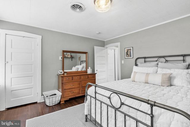 208 HADDON AVE, Collingswood, NJ 08108