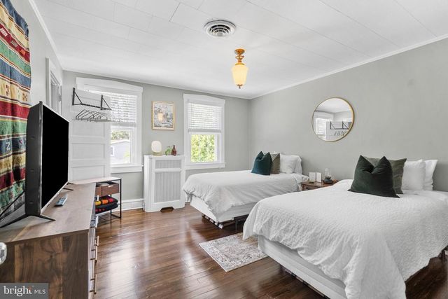 208 HADDON AVE, Collingswood, NJ 08108