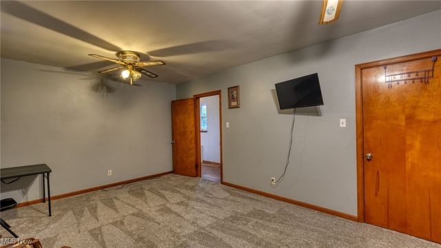 227 S 5th Street, Byesville, OH 43723