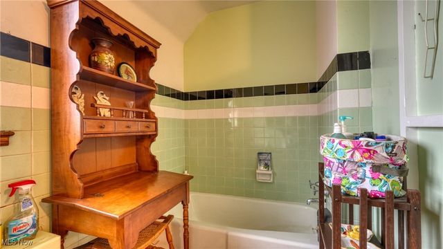 227 S 5th Street, Byesville, OH 43723