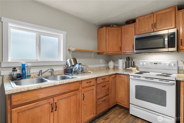 5428 S Cedar St, Tacoma, WA 98409