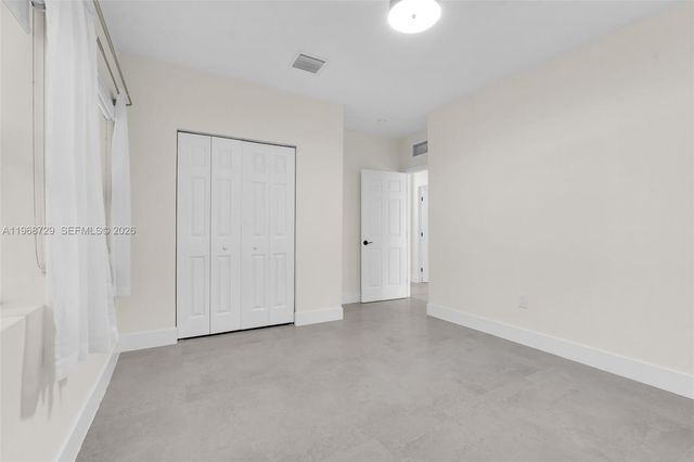 52 NW 47 0, Miami, FL 33127