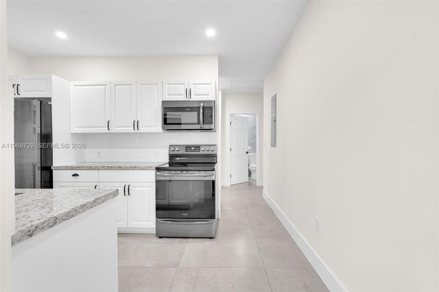 52 NW 47 0, Miami, FL 33127