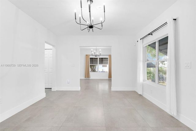 52 NW 47 0, Miami, FL 33127