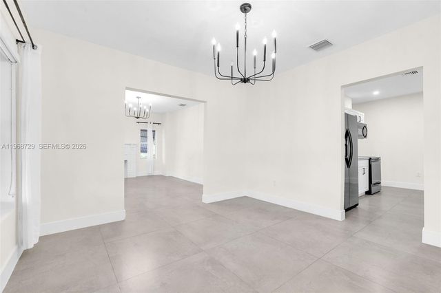 52 NW 47 0, Miami, FL 33127