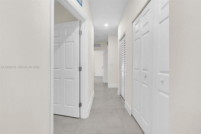 52 NW 47 0, Miami, FL 33127