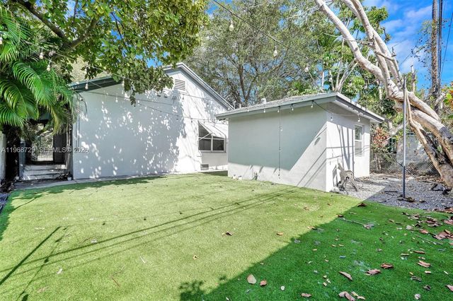 52 NW 47 0, Miami, FL 33127