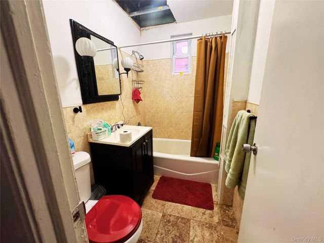 4621 Matilda Avenue, Bronx, NY 10470