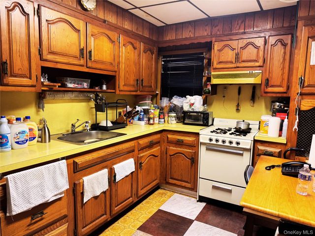 4621 Matilda Avenue, Bronx, NY 10470