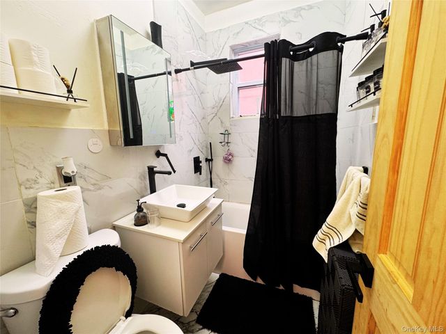 4621 Matilda Avenue, Bronx, NY 10470