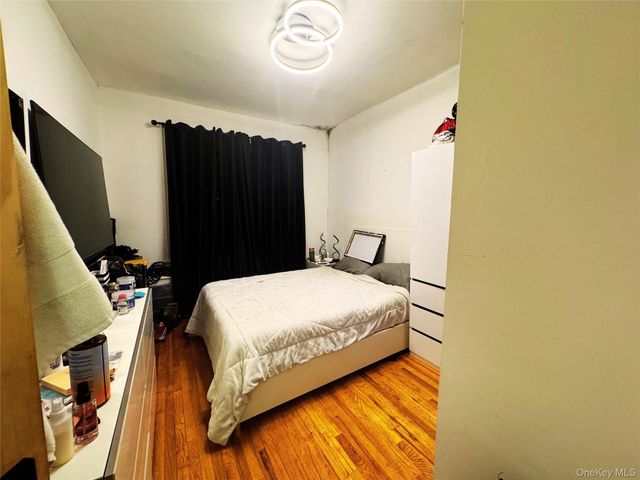 4621 Matilda Avenue, Bronx, NY 10470