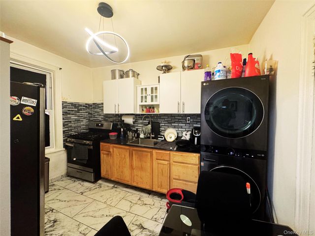 4621 Matilda Avenue, Bronx, NY 10470