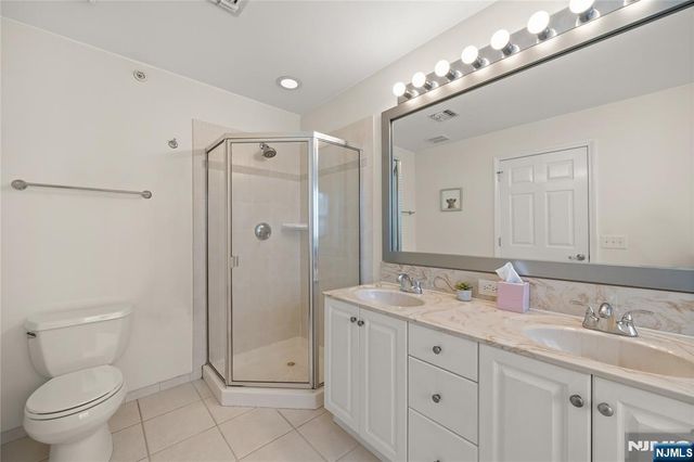 177 Winchester Court 262, Clifton, NJ 07013