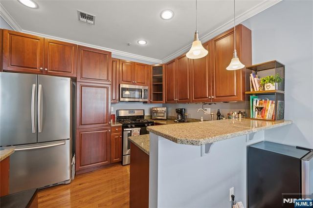 177 Winchester Court 262, Clifton, NJ 07013