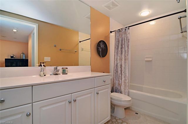 315 Dunes BLVD 505, Naples, FL 34110