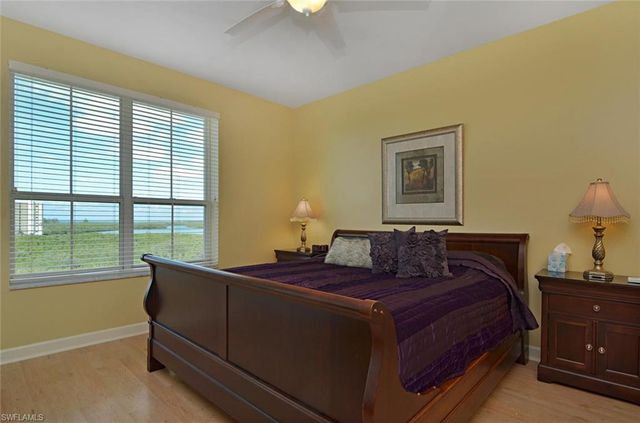 315 Dunes BLVD 505, Naples, FL 34110