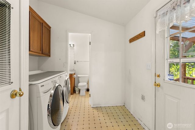 1116 Second Street W, South Bend, WA 98586
