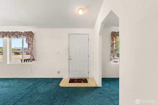 1116 Second Street W, South Bend, WA 98586