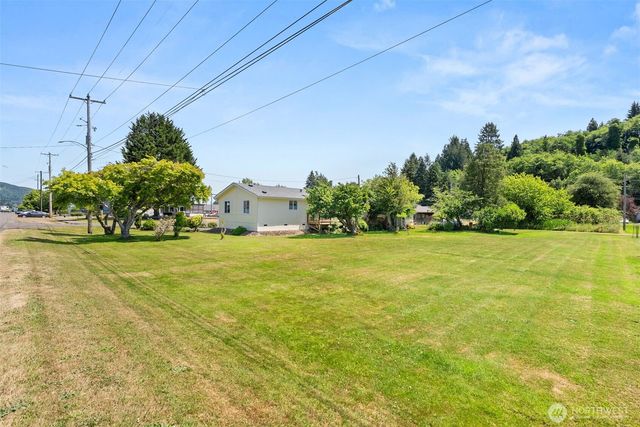 1116 Second Street W, South Bend, WA 98586