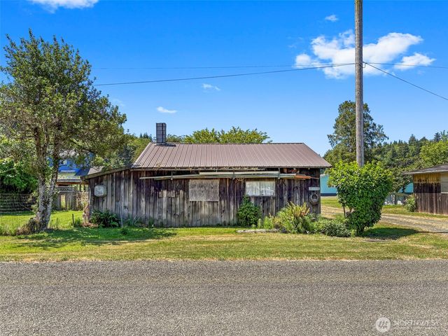 1116 Second Street W, South Bend, WA 98586