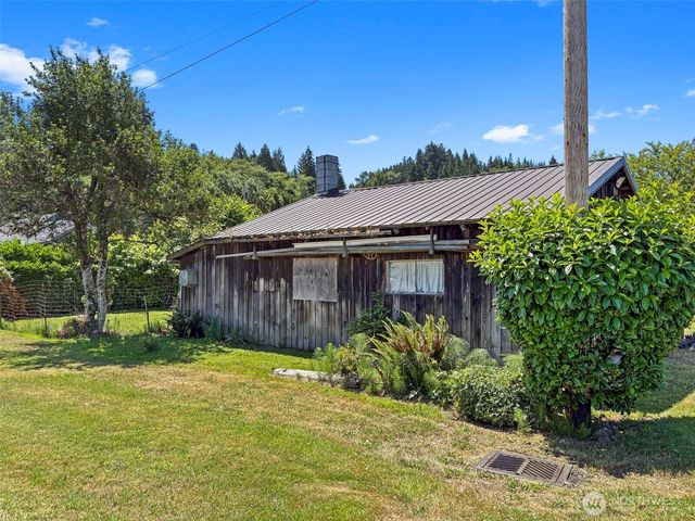 1116 Second Street W, South Bend, WA 98586